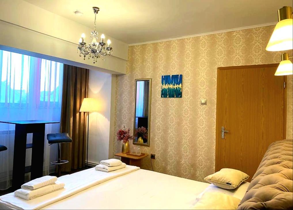 Casa Topazz Târgu Jiu Dış mekan fotoğraf