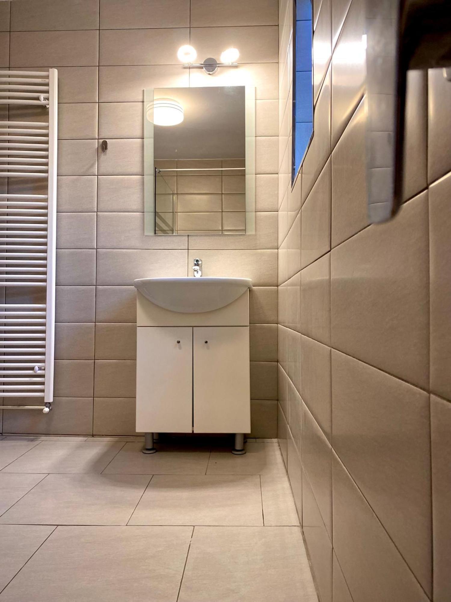 Casa Topazz Târgu Jiu Dış mekan fotoğraf