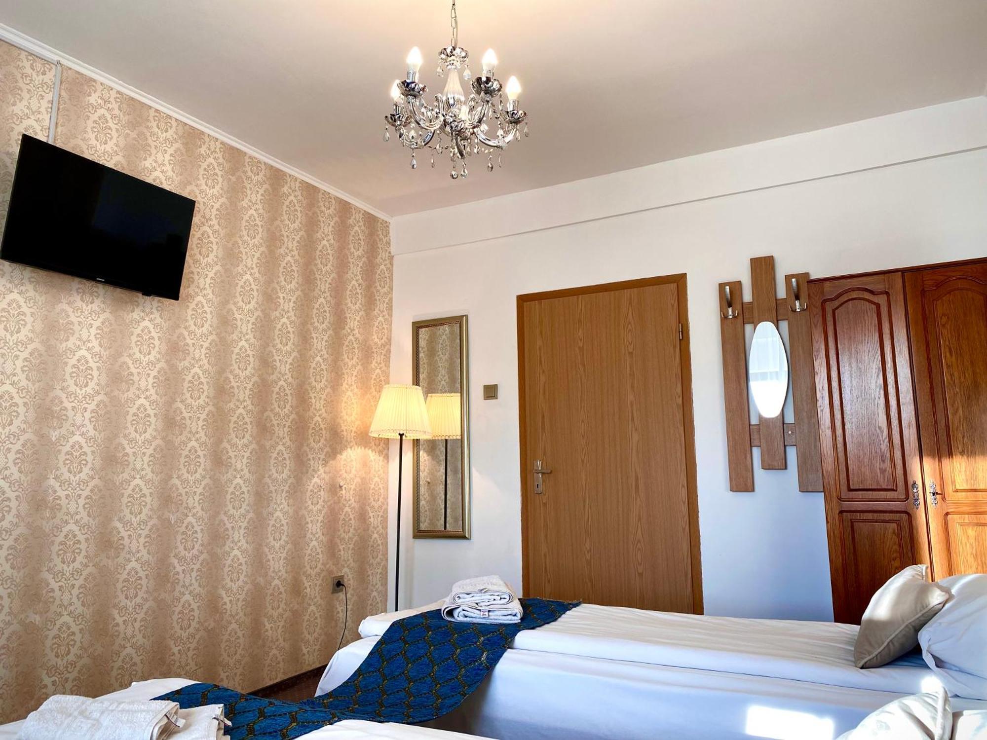 Casa Topazz Târgu Jiu Dış mekan fotoğraf